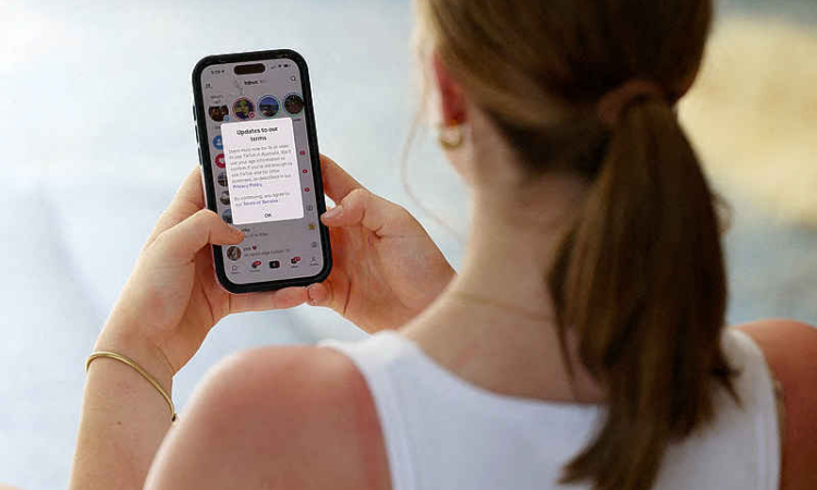 Australia’s social media ban  hits 4.7 million teen accounts